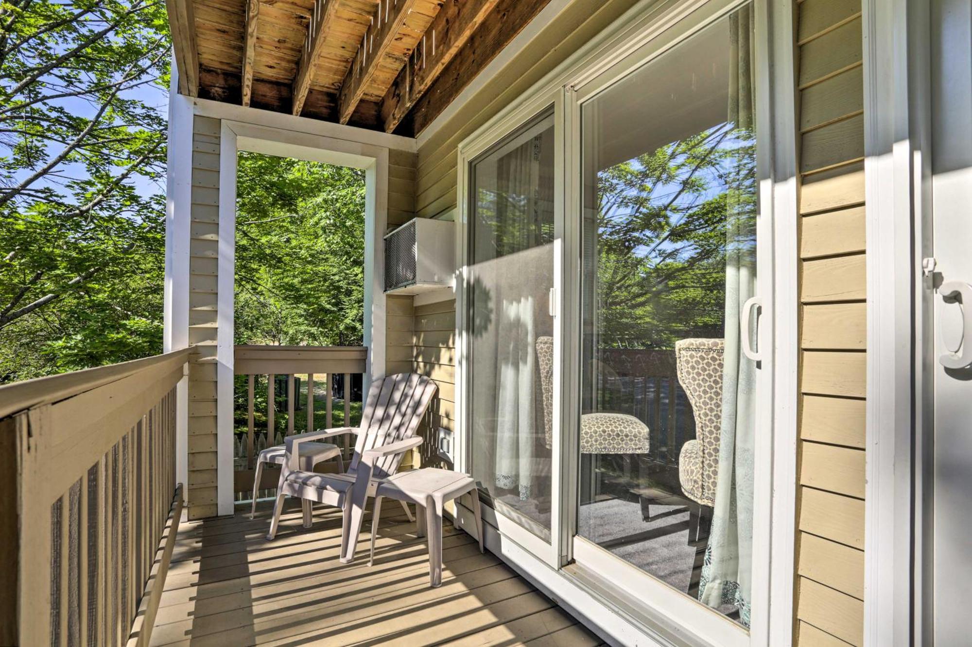 Lake Getaway Walk Across Street To Private Beach! Gilford Extérieur photo
